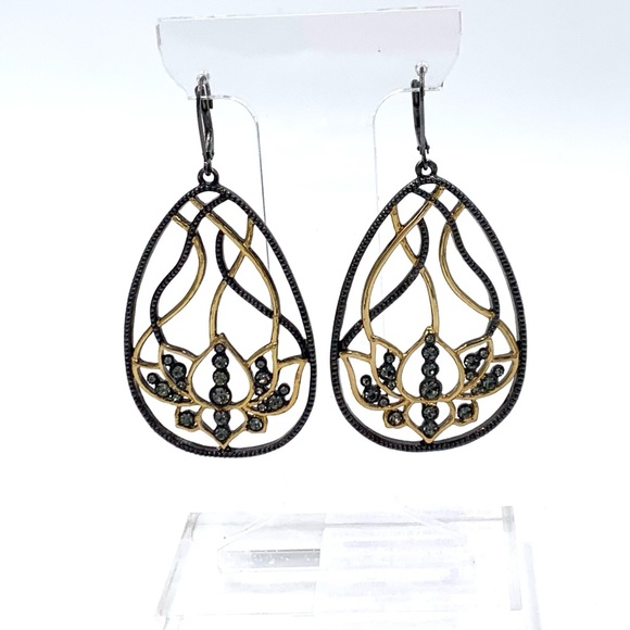 VT Luxe Open Work Lotus Flower Drop Earrings NWOT - Picture 3 of 13
